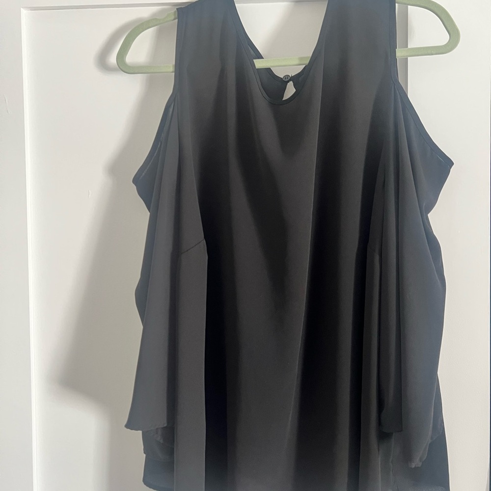 Eloquii Women's Black Cold Shoulder Flowy Blouse